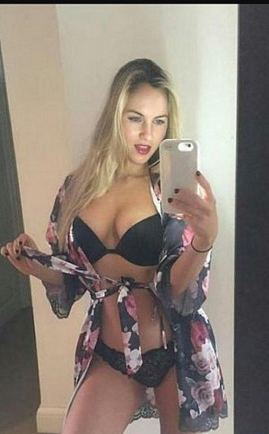 Девушка Аленушка, фото и отзывы